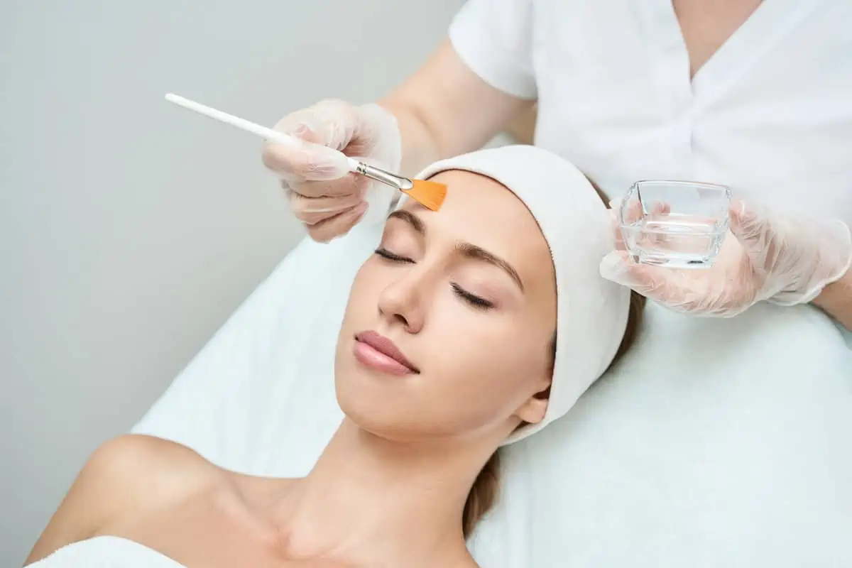 Chemical Peels by Refresh health spa in Overland Park KS