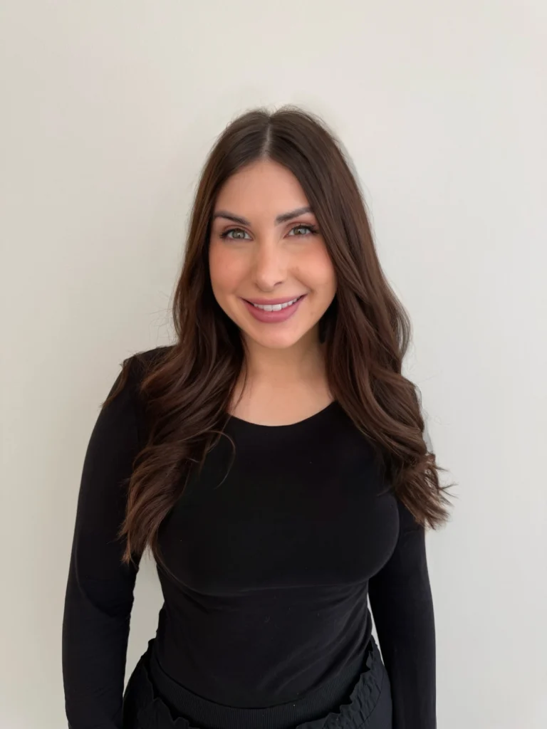 Smiling woman portrait.